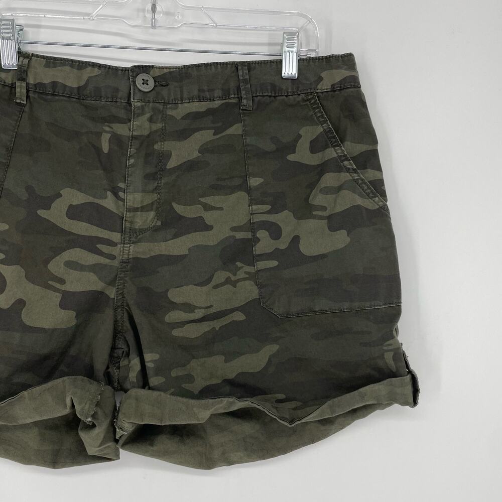 Social Standard By Sanctuary Camouflage Shorts Size XXL - Picture 3 of 8